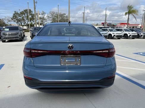 New 2026 Volkswagen Jetta SE image 4