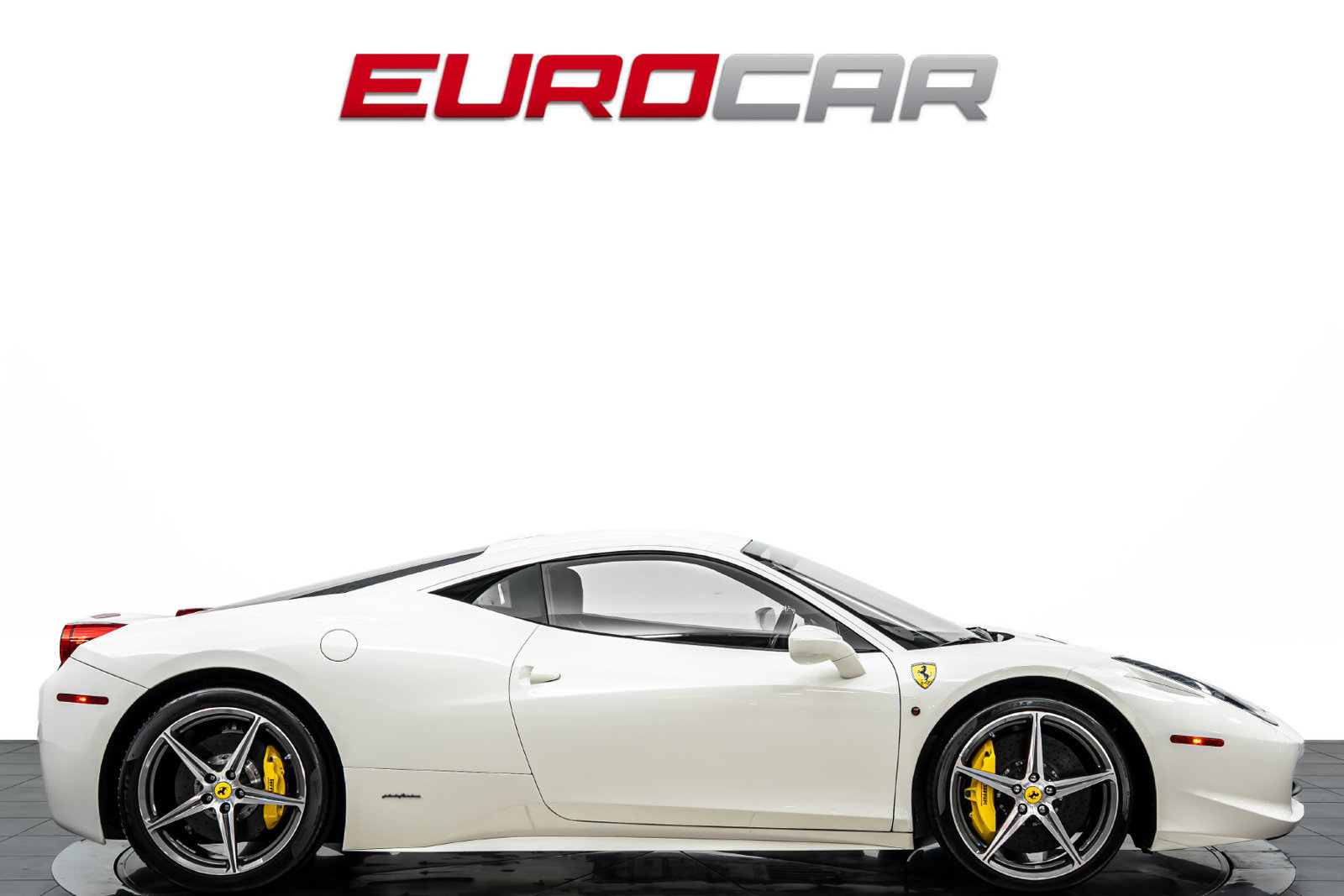 Used 2015 Ferrari 458 Italia Coupe RWD image 6