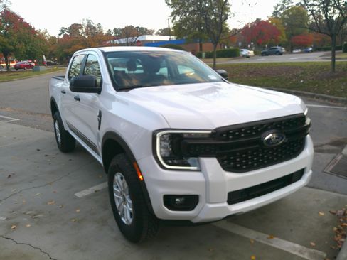 Used 2024 Ford Ranger XL w/ Trailer Tow Package image 2