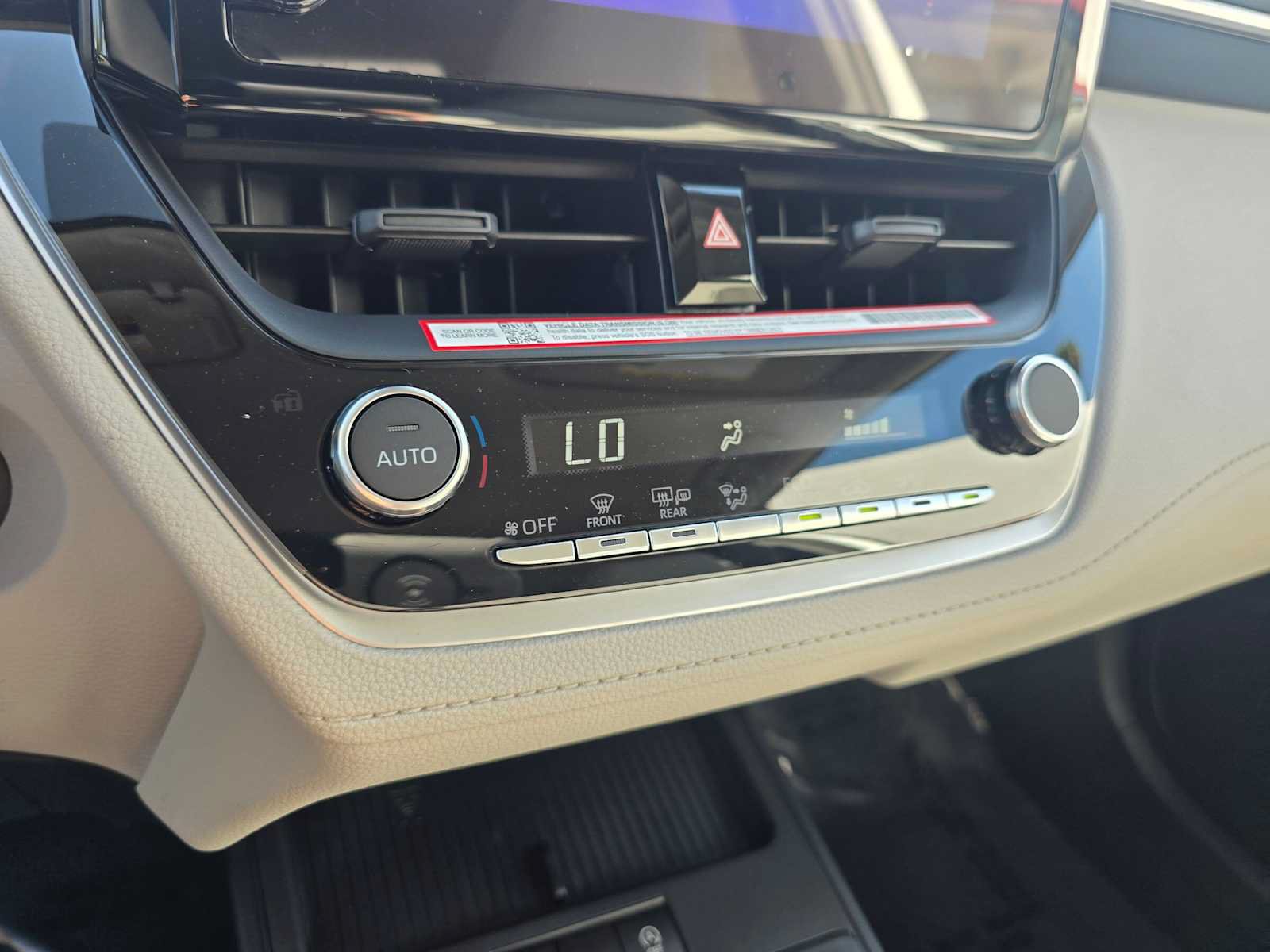 New 2026 Toyota Corolla Cross LE AWD/4WD image 28