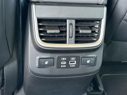Certified 2025 Subaru Outback Touring AWD/4WD image 11