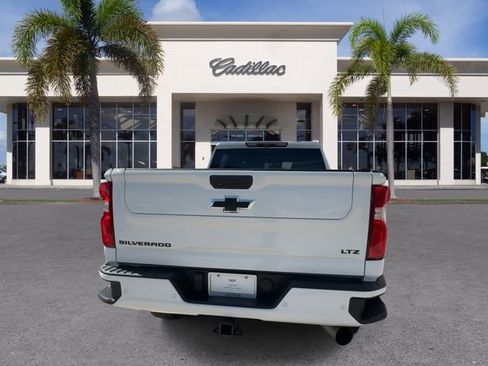 Used 2022 Chevrolet Silverado 2500 LTZ w/ LTZ Plus Package image 13