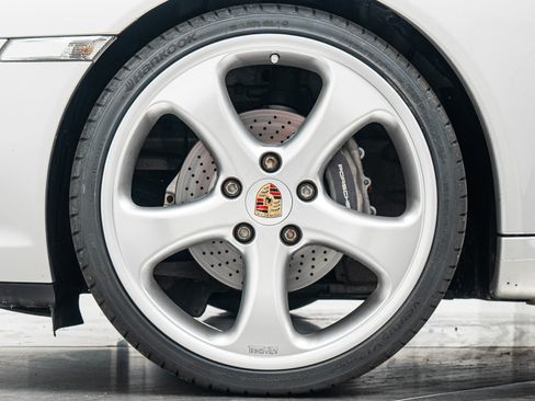 Used 2005 Porsche 911 Carrera RWD image 10