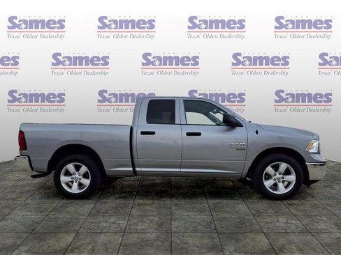 Used 2024 RAM 1500 Classic SLT AWD/4WD image 8
