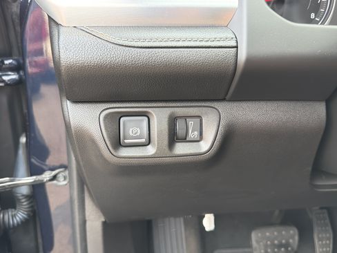 Used 2017 GMC Acadia SLT AWD/4WD image 14