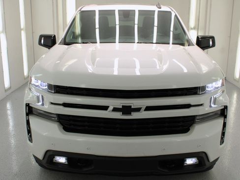 Used 2020 Chevrolet Silverado 1500 RST AWD/4WD image 3