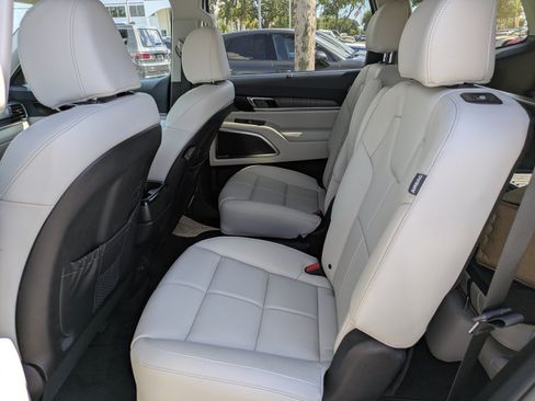 Certified 2024 Kia Telluride SX AWD/4WD image 12