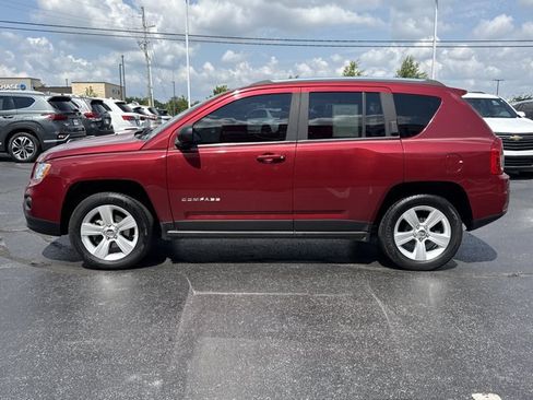 Used 2012 Jeep Compass Sport FWD image 9