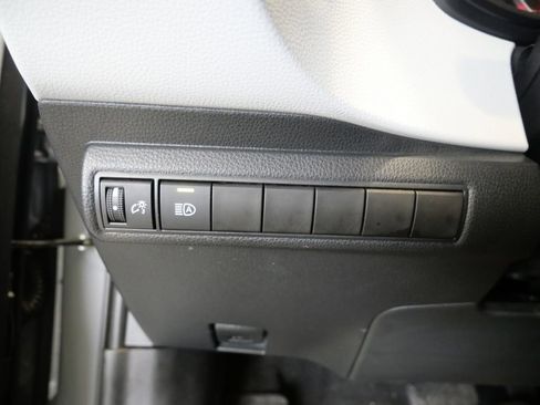 Used 2022 Toyota Corolla SE image 14