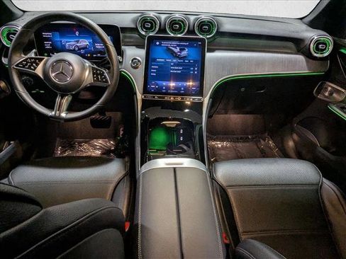 Certified 2025 Mercedes-Benz GLC 300 image 18