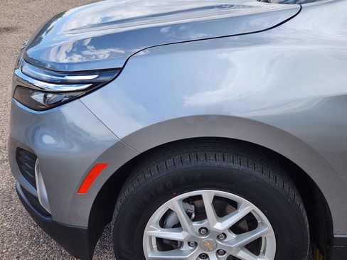 Used 2023 Chevrolet Equinox LT w/ LPO, Floor Liner Package AWD/4WD image 6