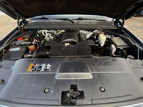 Used 2017 GMC Yukon SLT image 21