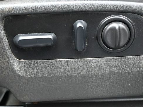 Used 2022 Chevrolet Silverado 2500 Custom w/ Custom Value Package AWD/4WD image 12