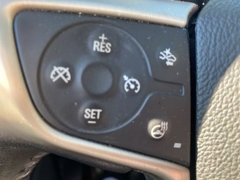 Used 2018 GMC Acadia Denali w/ Technology Package AWD/4WD image 9