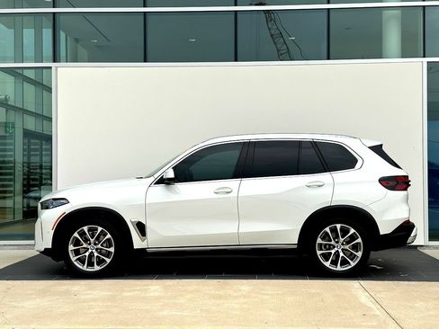 Certified 2026 BMW X5 xDrive40i w/ Premium Package AWD/4WD image 8