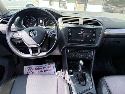 Used 2018 Volkswagen Tiguan SE image 27