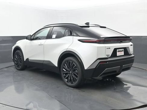 New 2026 Toyota C-HR AWD/4WD image 3