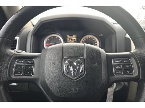 Used 2015 RAM 1500 Classic SLT image 22