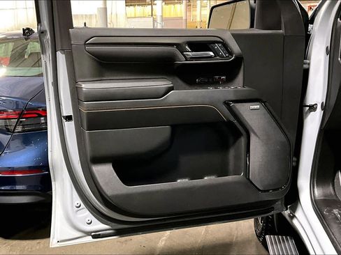 Used 2025 GMC Sierra 1500 AT4 w/ Technology Package image 22