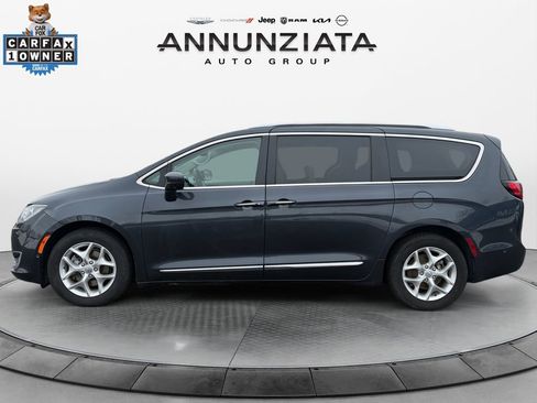 Used 2020 Chrysler Pacifica Touring-L Plus w/ Tire & Wheel Group image 2