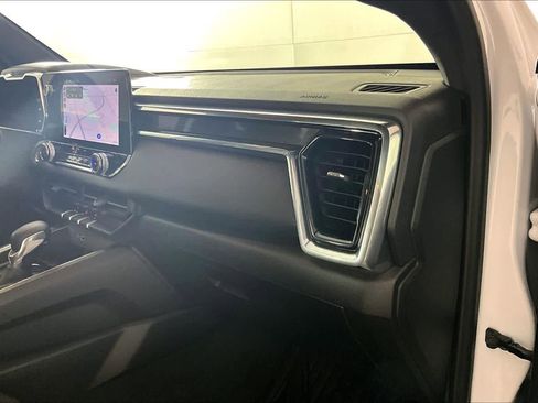 Certified 2024 GMC Canyon Elevation RWD image 18