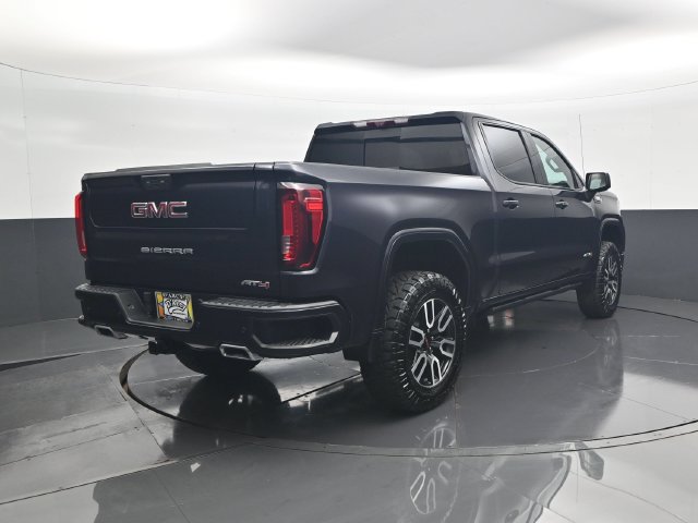 Used 2023 GMC Sierra 1500 AT4 w/ AT4 Premium Package AWD/4WD image 5