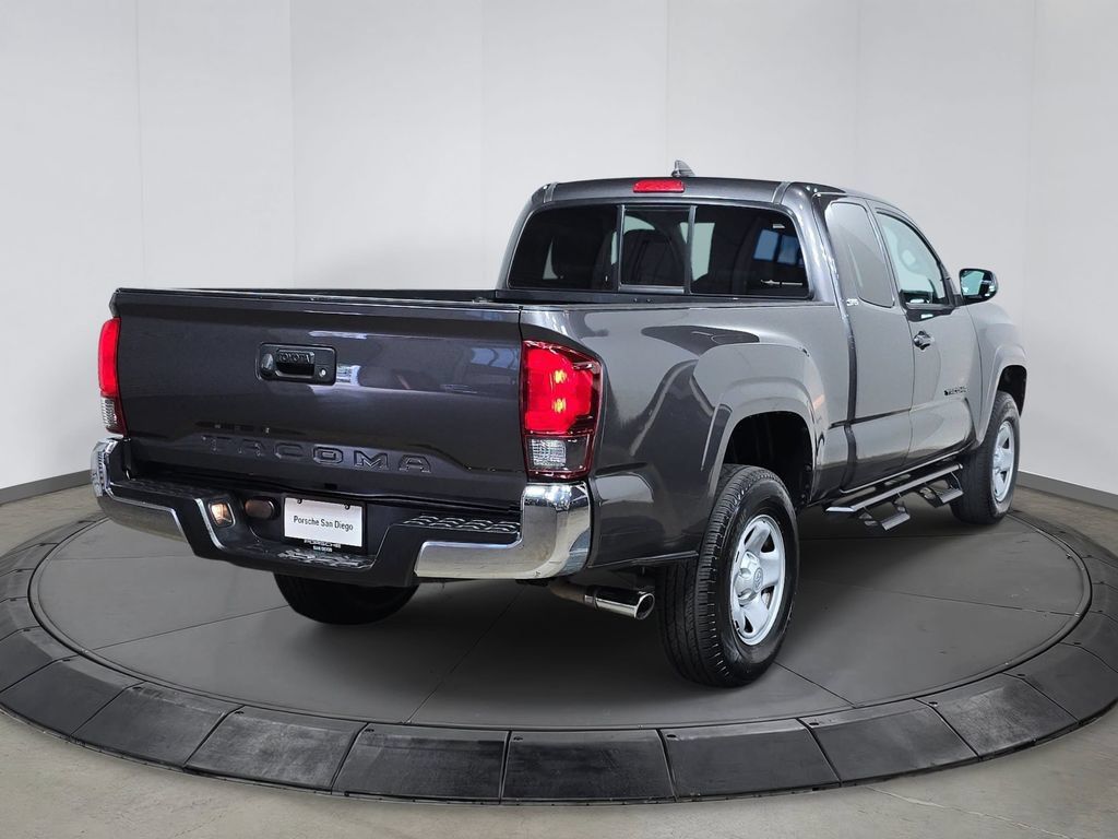 Used 2021 Toyota Tacoma SR5 RWD image 7