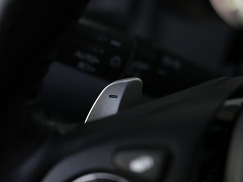 Used 2018 Honda Pilot Elite image 53