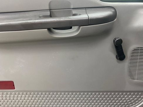 Used 2003 Ford F450 4x4 Regular Cab Super Duty image 22