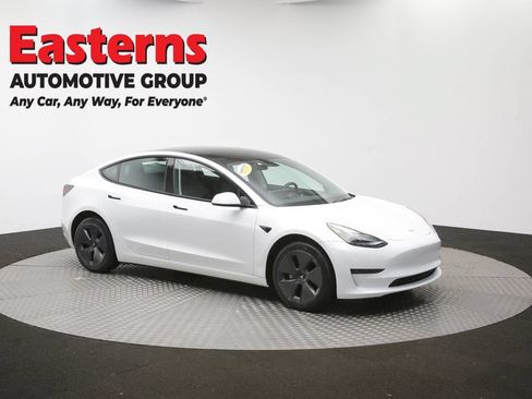 Used 2023 Tesla Model 3 Standard Range RWD image 43