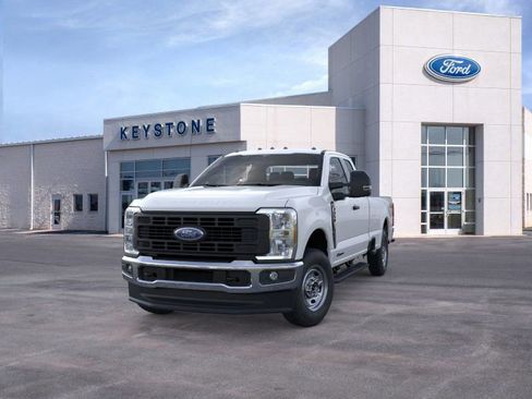 New 2026 Ford F350 XL w/ XL Chrome Package image 2