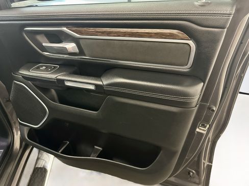 Used 2020 RAM 1500 Laramie AWD/4WD image 33
