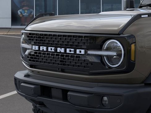 New 2026 Ford Bronco Outer Banks w/ Sasquatch Package image 19