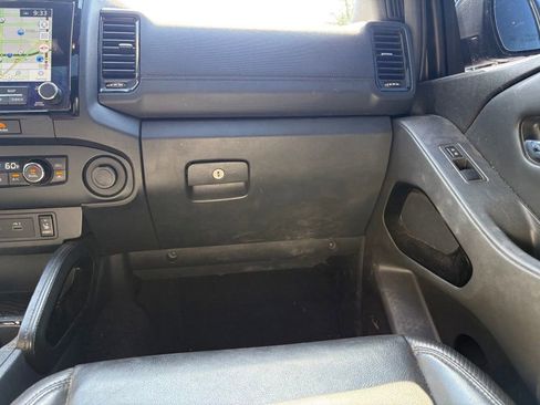 Used 2022 Nissan Frontier PRO-4X w/ Pro-4X Premium Package AWD/4WD image 8