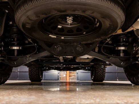 Used 2023 Chevrolet Tahoe Z71 w/ Luxury Package image 16