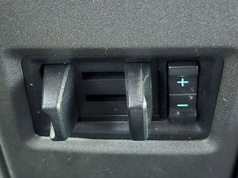 Used 2022 Ford F250 XL w/ Power Equipment Group image 11