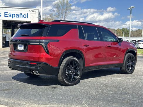 Used 2024 Chevrolet Traverse RS w/ LPO, Floor Liner Package image 10