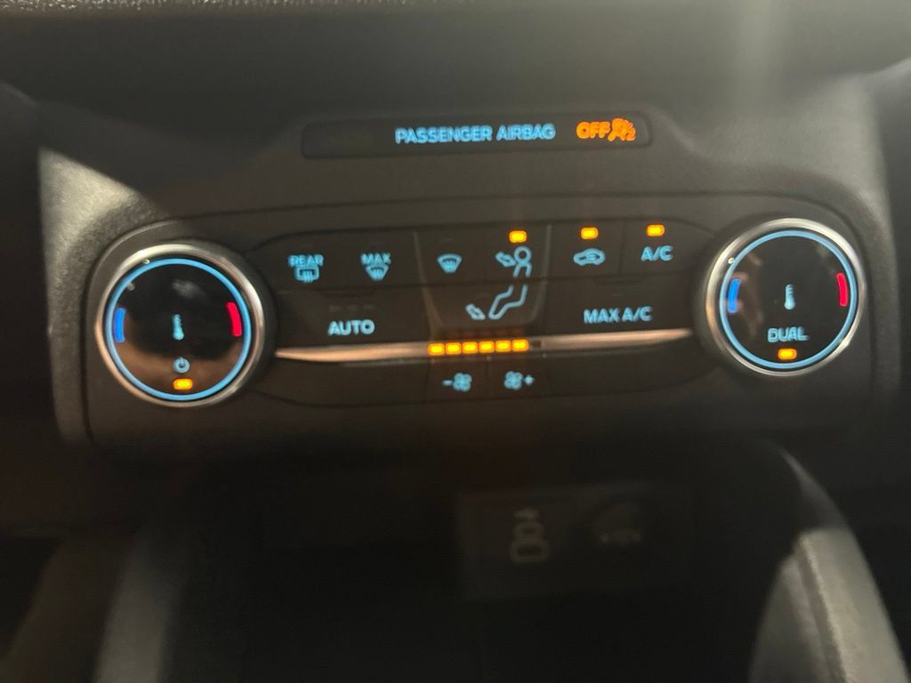 Used 2025 Ford Escape ST-Line FWD image 22