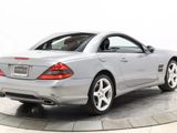 Used 2011 Mercedes-Benz SL 550 image 4