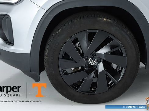 Used 2024 Volkswagen Atlas Cross Sport SE AWD/4WD image 5