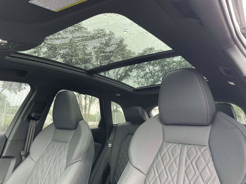 Certified 2025 Audi SQ5 Premium Plus AWD/4WD image 19
