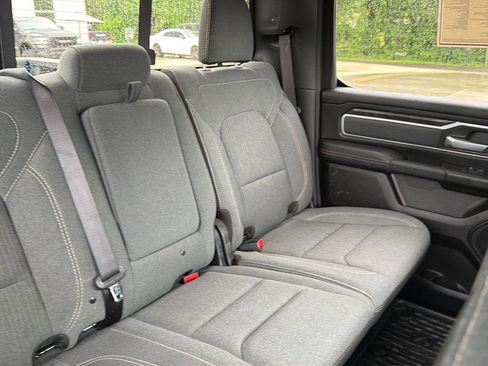 Used 2022 RAM 1500 Big Horn AWD/4WD image 34