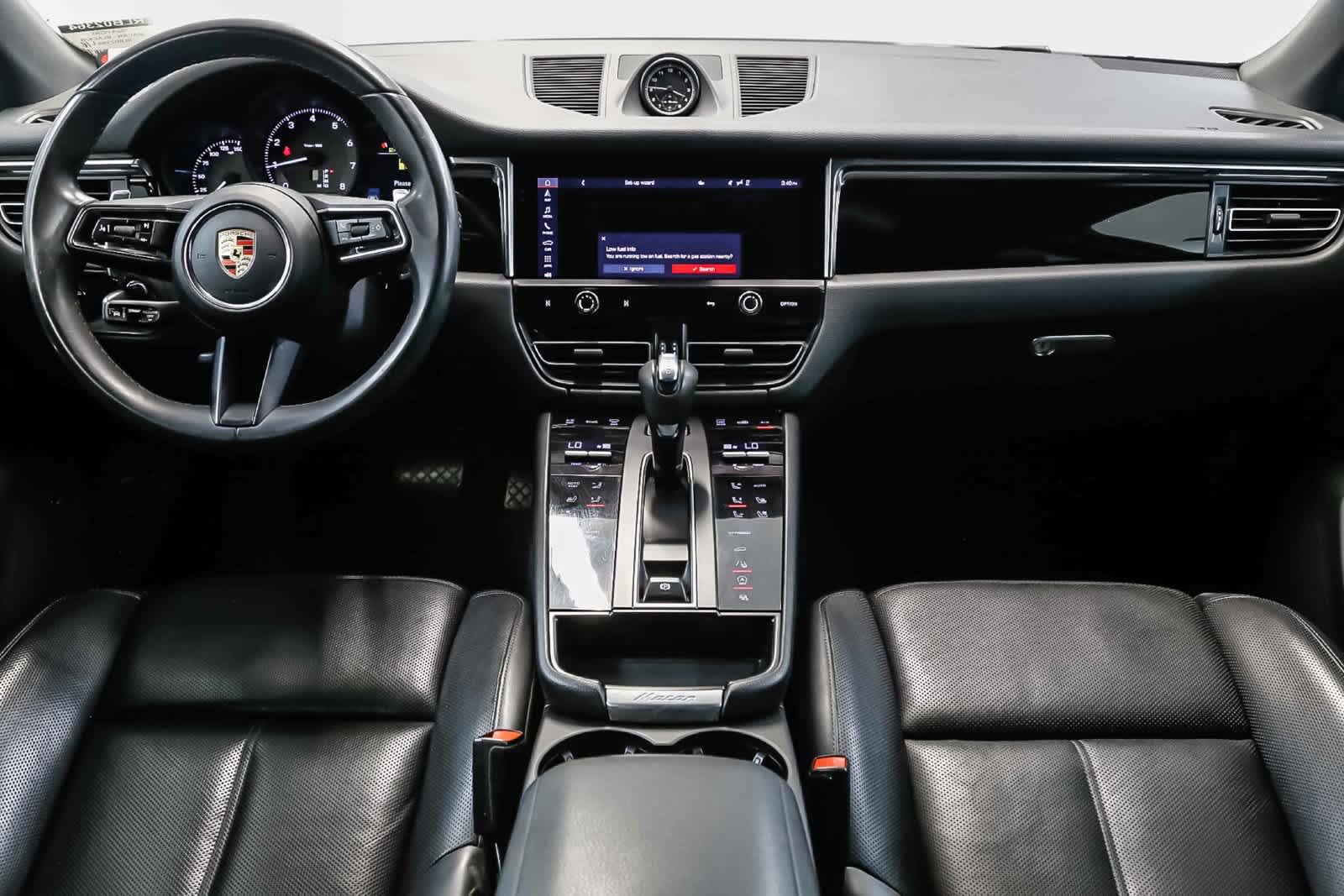 Used 2024 Porsche Macan AWD/4WD image 18