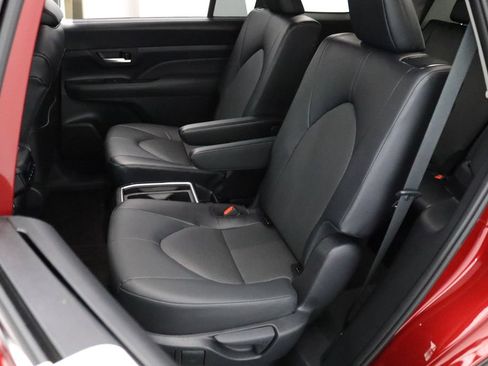 Used 2026 Toyota Grand Highlander AWD image 7