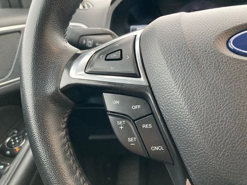 Used 2024 Ford Edge SEL image 15