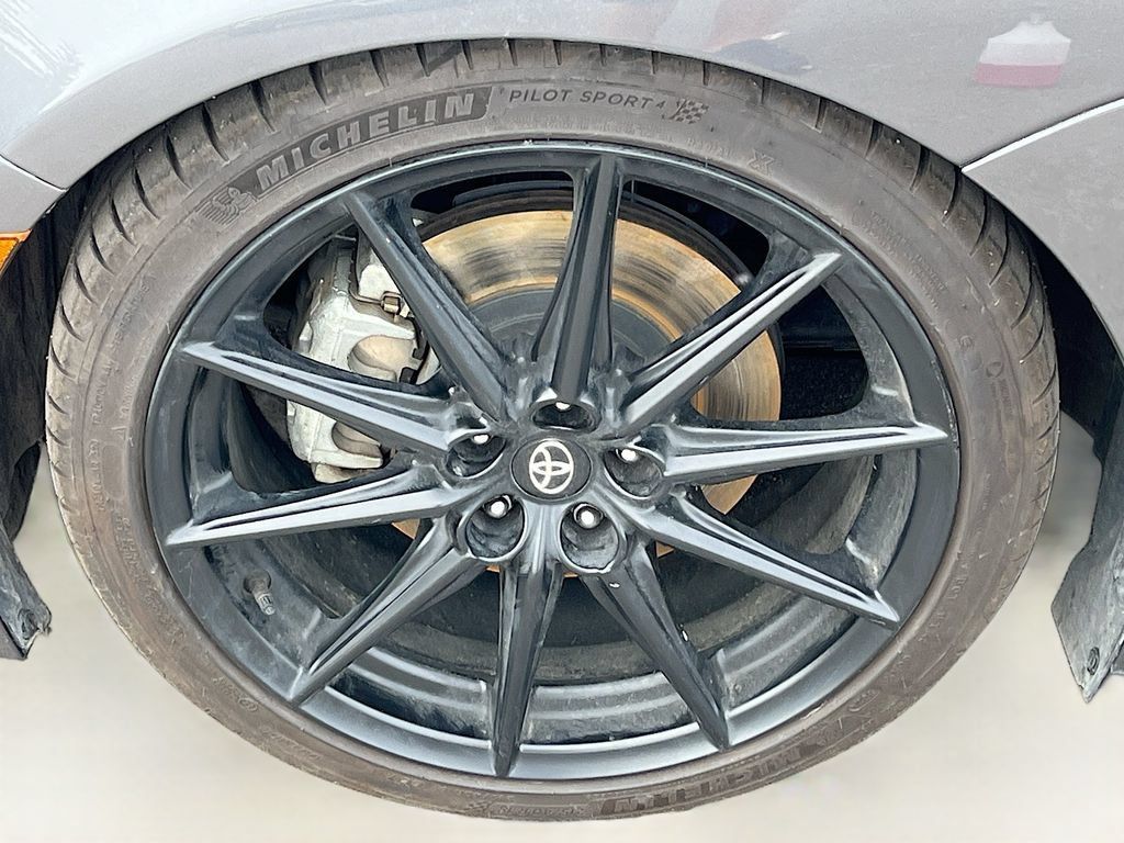 Used 2023 Toyota GR86 Premium RWD image 29