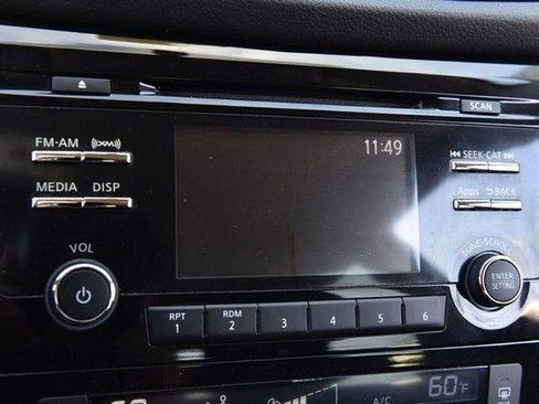 Used 2015 Nissan Rogue SV w/ SV Family Package image 14