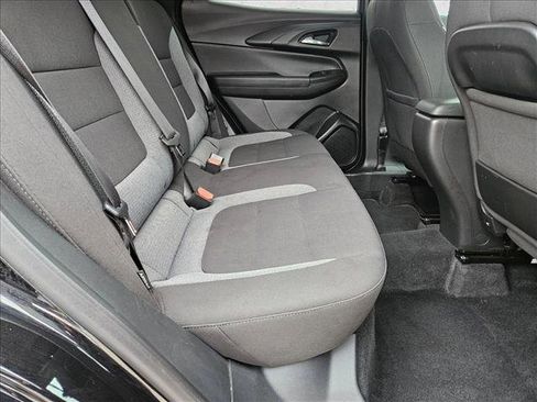Used 2025 Chevrolet TrailBlazer LT AWD/4WD image 18