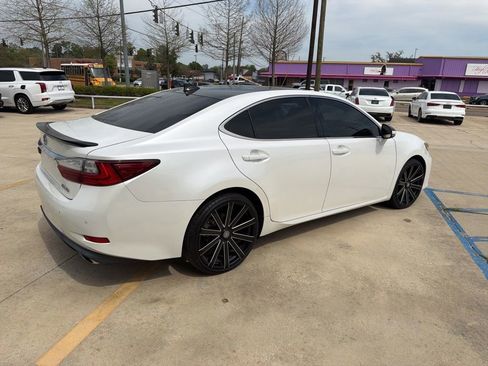 Used 2018 Lexus ES 350 w/ Navigation System Package image 37
