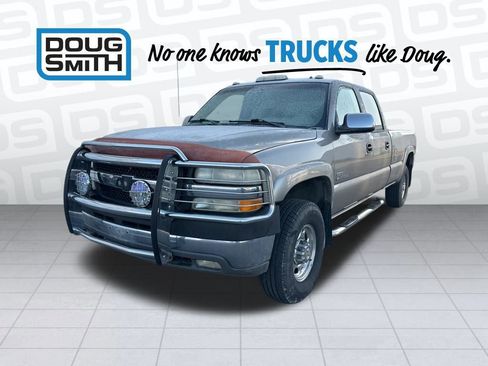 Used 2002 Chevrolet Silverado 2500 LT w/ Off-Road Skid Plate Pkg image 3